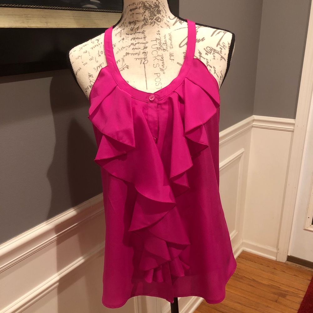Bare shoulder pink blouse